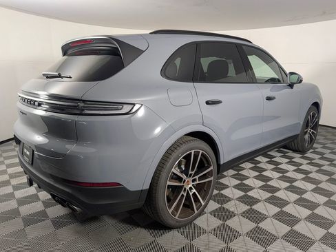 New 2026 Porsche Cayenne image 7