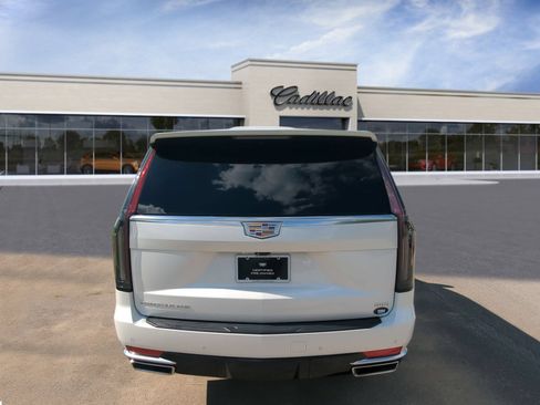 Used 2022 Cadillac Escalade Premium Luxury RWD image 7