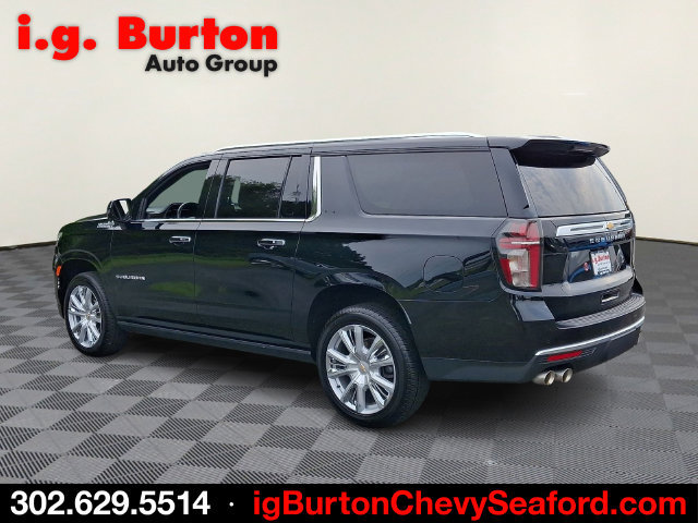 Used 2024 Chevrolet Suburban High Country AWD/4WD image 4