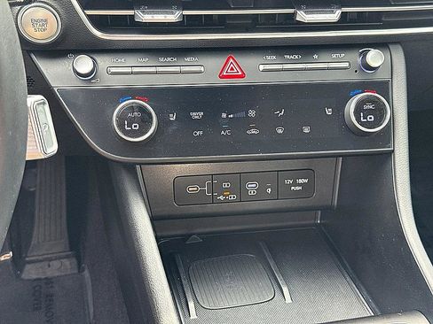 Certified 2025 Hyundai Sonata SEL FWD image 16