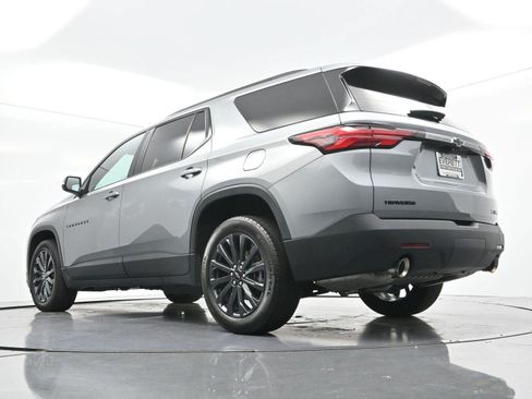 Used 2023 Chevrolet Traverse RS FWD image 45