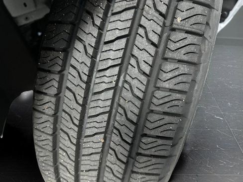 New 2026 Ford Maverick Lobo AWD/4WD image 36