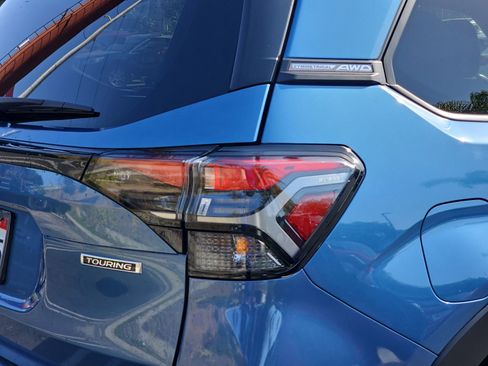 Used 2025 Subaru Forester Touring AWD/4WD image 11
