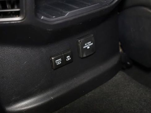 Used 2025 Toyota Tundra Limited image 31