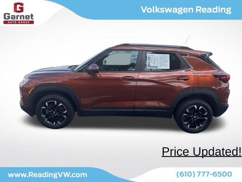 Used 2021 Chevrolet TrailBlazer LT w/ Convenience Package AWD/4WD image 2