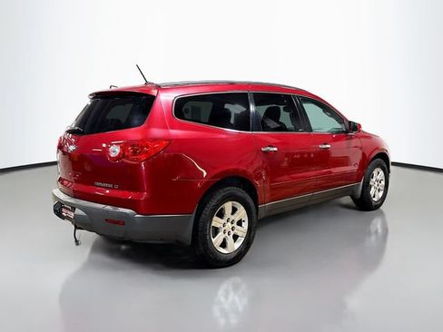 Used 2012 Chevrolet Traverse LT FWD image 6