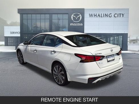 Used 2024 Nissan Altima 2.5 SL AWD/4WD image 6