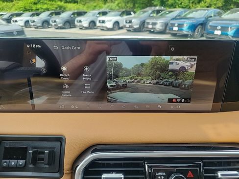 Used 2025 Nissan Armada Platinum Reserve image 18