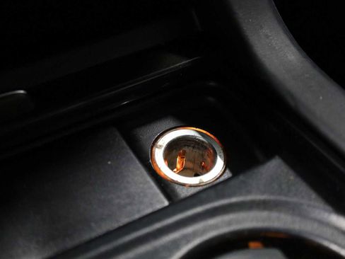 Used 2015 Mercedes-Benz GL 63 AMG 4MATIC image 32