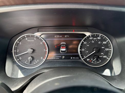 Used 2023 Nissan Rogue SV FWD image 16