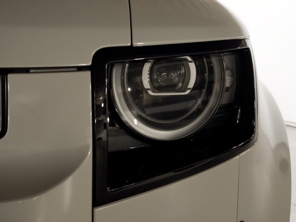 New 2026 Land Rover Defender 110 S AWD/4WD image 12
