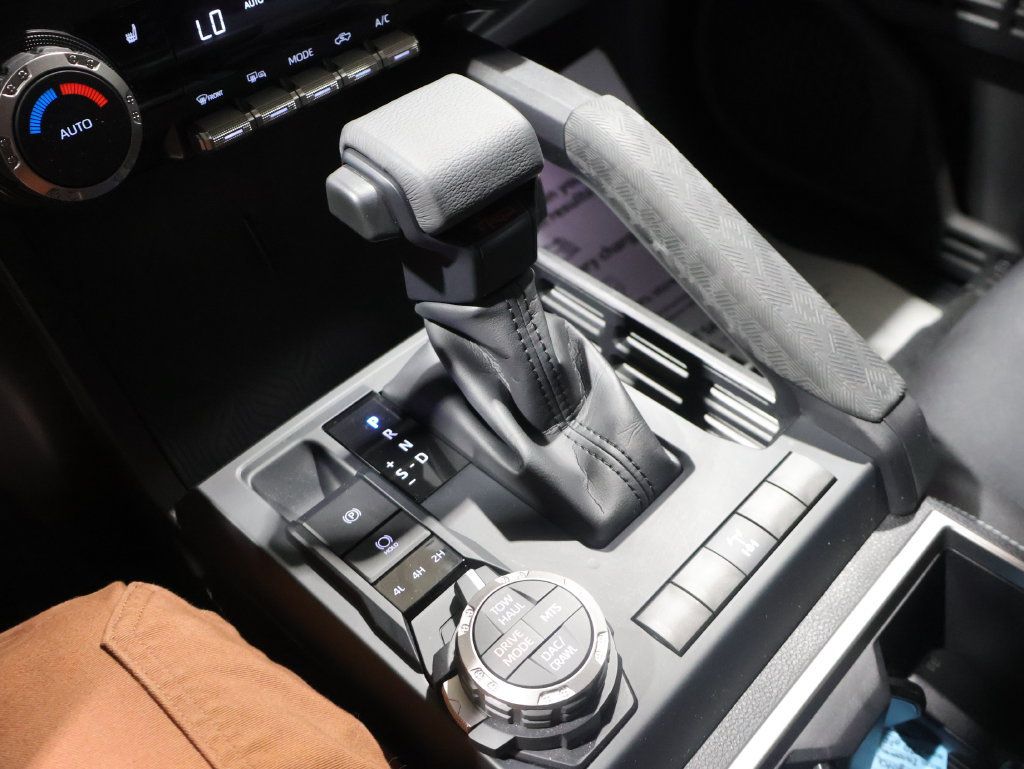 Used 2026 Toyota Tacoma TRD Off-Road AWD/4WD image 31