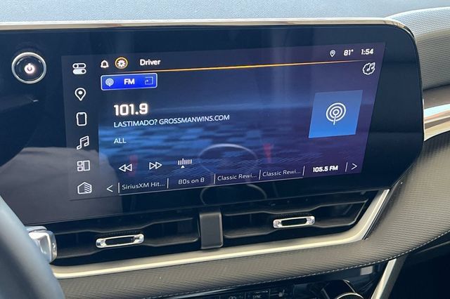 Used 2025 Chevrolet Equinox LT w/ Convenience Package II FWD image 24