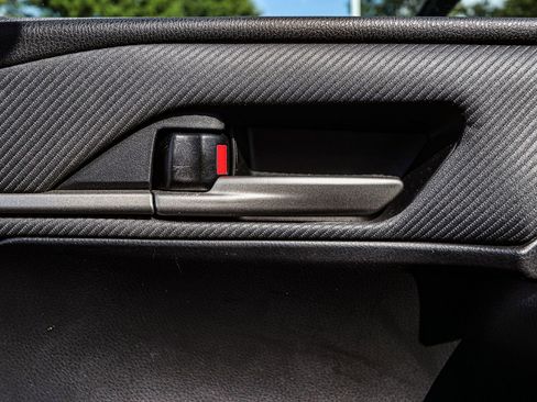 Used 2025 Toyota Camry SE image 42