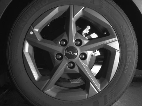 Used 2025 Kia K4 LXS image 14