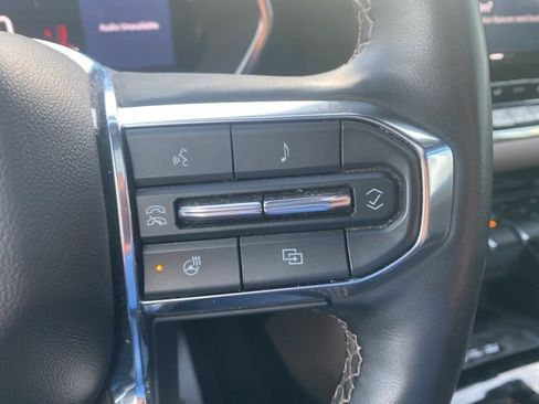 Used 2023 GMC Canyon Denali w/ Denali Black Edition image 12