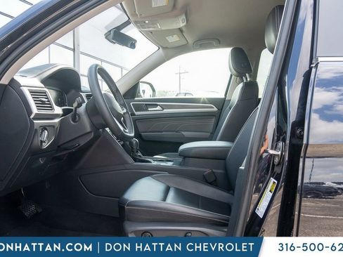 Used 2022 Volkswagen Atlas SE FWD image 3
