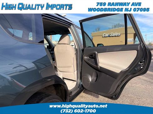 Used 2011 Toyota RAV4 4WD image 20