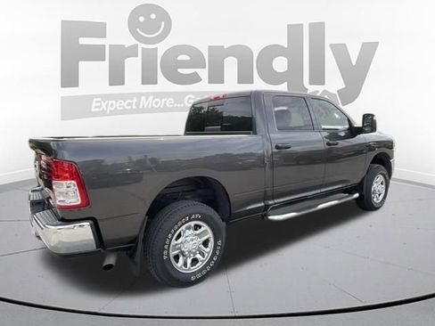 Used 2024 RAM 2500 Tradesman w/ Chrome Appearance Group AWD/4WD image 8