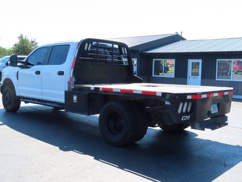 Used 2018 Ford F350 XL w/ Power Equipment Group AWD/4WD image 4