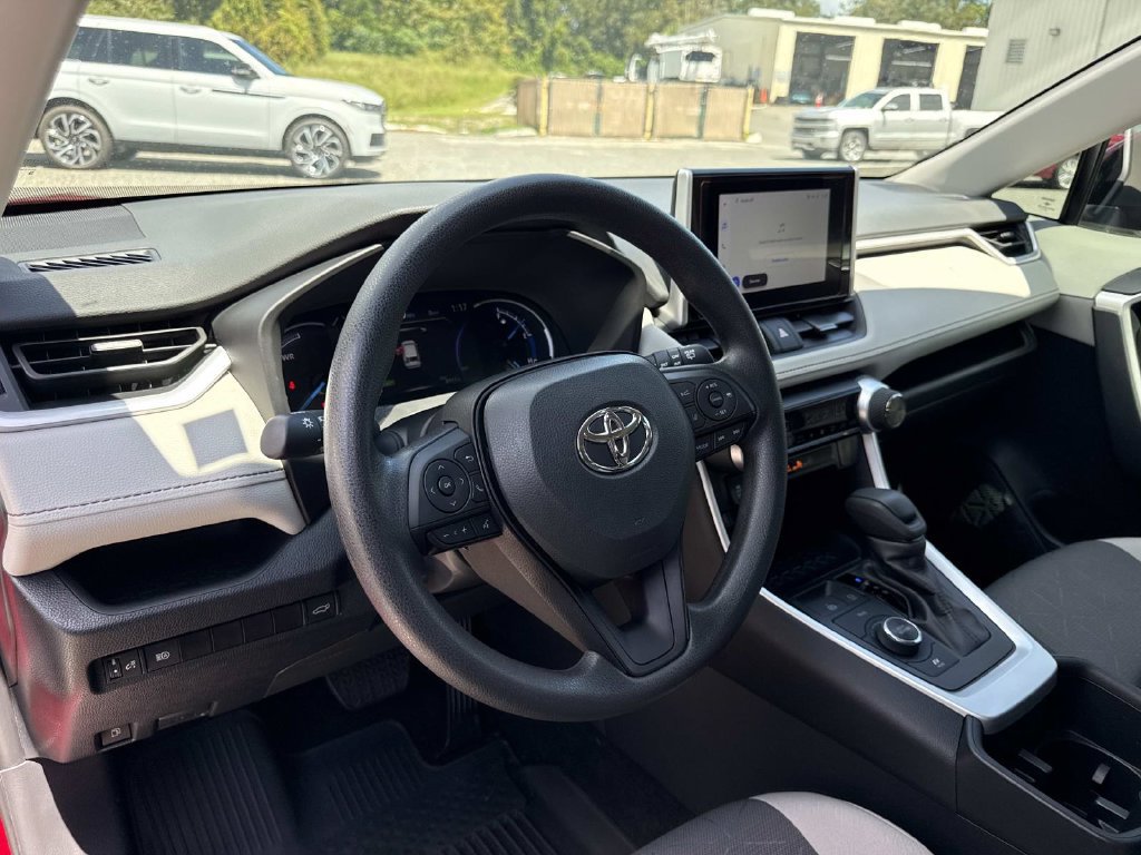 Used 2024 Toyota RAV4 XLE w/ Convenience Package AWD/4WD image 33