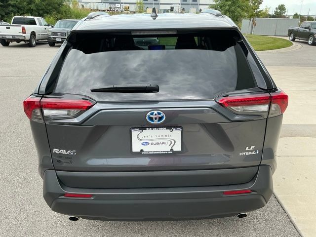 Used 2024 Toyota RAV4 LE AWD/4WD image 3