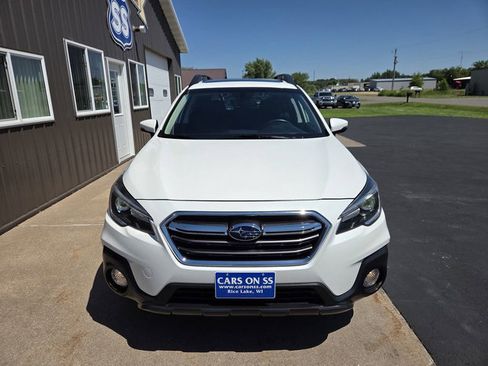 Used 2019 Subaru Outback 3.6R Limited AWD/4WD image 6