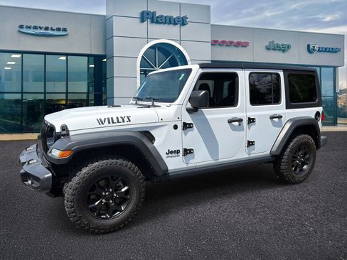 Used 2021 Jeep Wrangler Unlimited Sport AWD/4WD image 4
