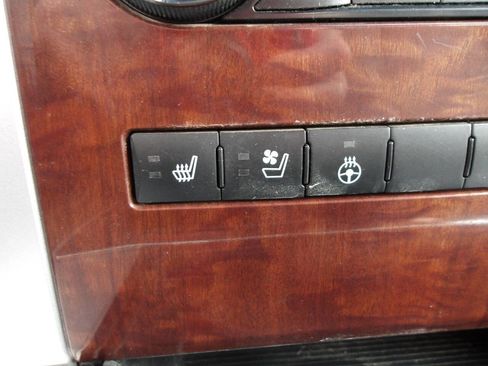 Used 2010 Dodge Ram 2500 Truck Laramie w/ Cold Weather Pkg image 15