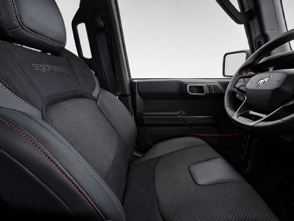 New 2026 Ford Bronco Raptor w/ Interior Carbon Fiber Pack AWD/4WD image 12