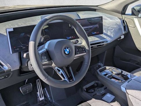 New 2026 BMW iX xDrive45 image 3