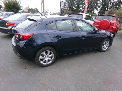 Used 2014 MAZDA MAZDA3 i Sport FWD image 3