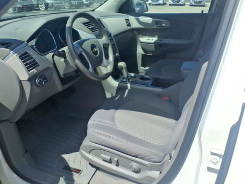 Used 2012 Chevrolet Traverse LS FWD image 13