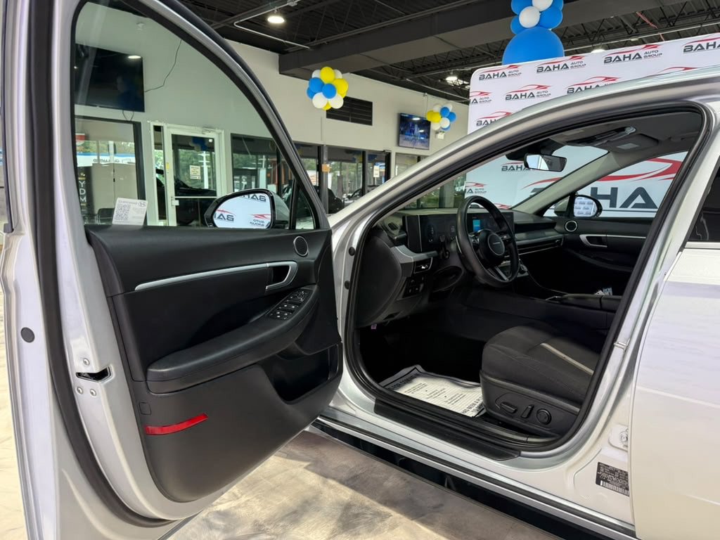 Used 2025 Hyundai Sonata SEL FWD image 25