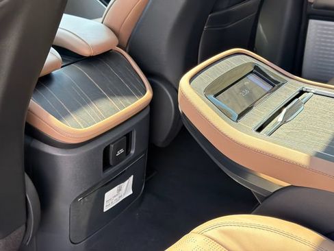 New 2027 Lincoln Navigator L Black Label AWD/4WD image 22