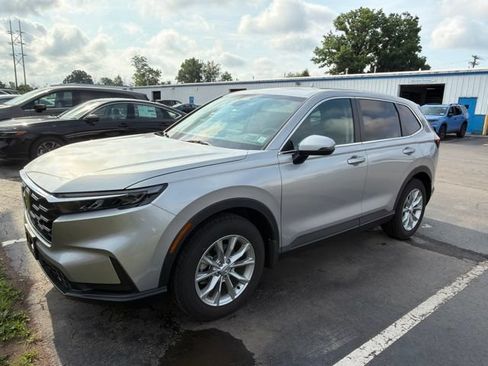 Used 2025 Honda CR-V EX image 4