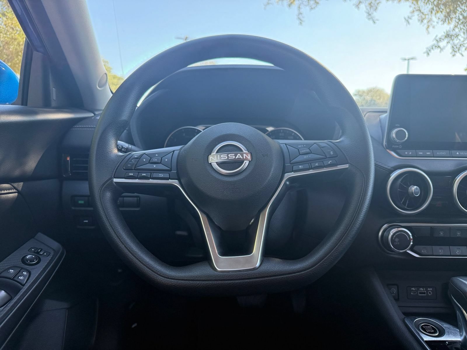Used 2025 Nissan Sentra SV FWD image 27