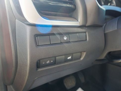 Used 2021 Nissan Rogue SL image 18