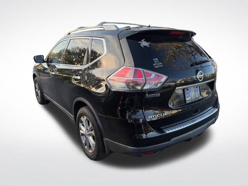 Used 2015 Nissan Rogue SV w/ SV Family Package image 6