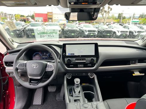 New 2026 Toyota Grand Highlander Limited image 22