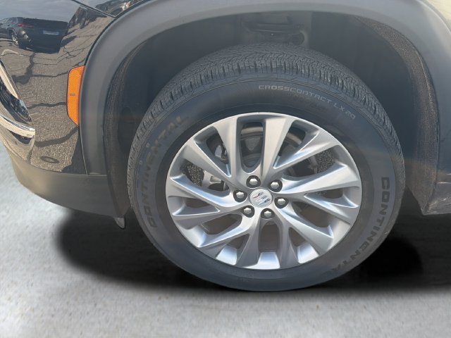 Used 2025 Buick Enclave Preferred FWD image 9