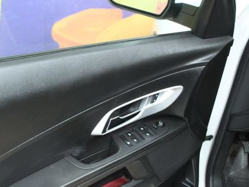 Used 2016 Chevrolet Equinox LT FWD image 13