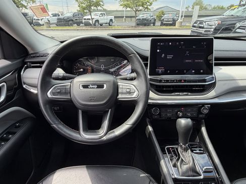 Used 2022 Jeep Compass Limited AWD/4WD image 16