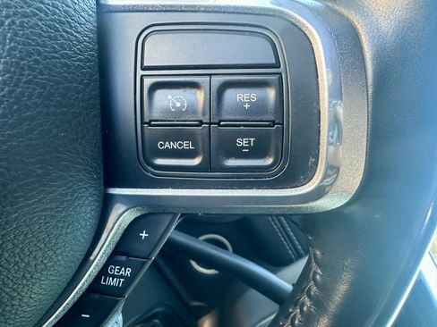 Used 2022 RAM 3500 Laramie AWD/4WD image 18