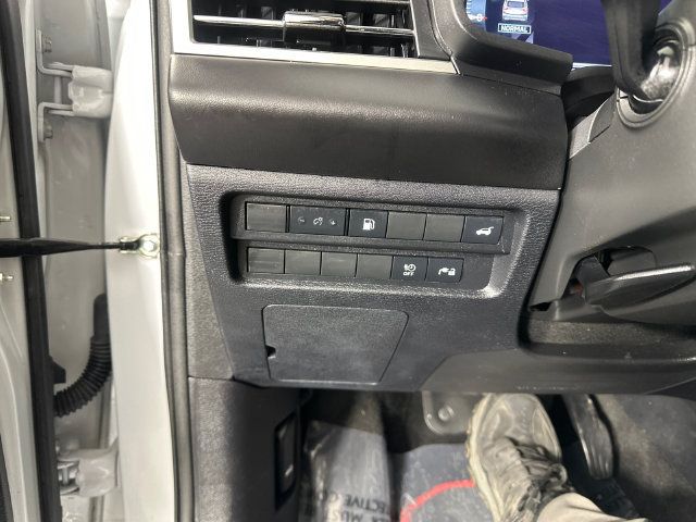Used 2024 Mitsubishi Outlander Ralliart AWD/4WD image 17