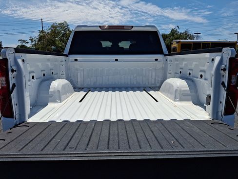 Certified 2023 Chevrolet Silverado 1500 LT AWD/4WD image 28