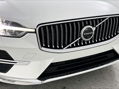 Certified 2023 Volvo XC60 B5 Ultimate w/ Protection Package Premier image 38