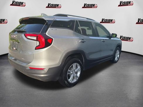 Used 2023 GMC Terrain SLE w/ Driver Convenience Package AWD/4WD image 5
