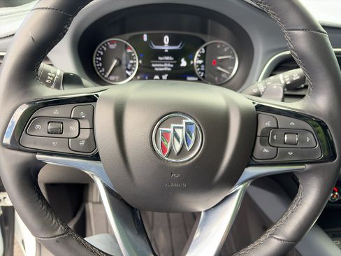 Used 2022 Buick Enclave Premium AWD/4WD image 11
