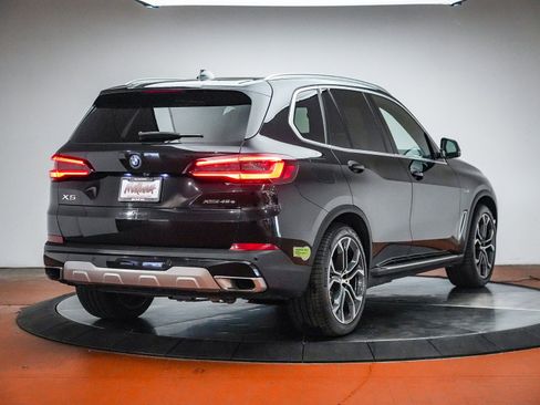 Used 2023 BMW X5 xDrive45e w/ Luxury Seating Package AWD/4WD image 5